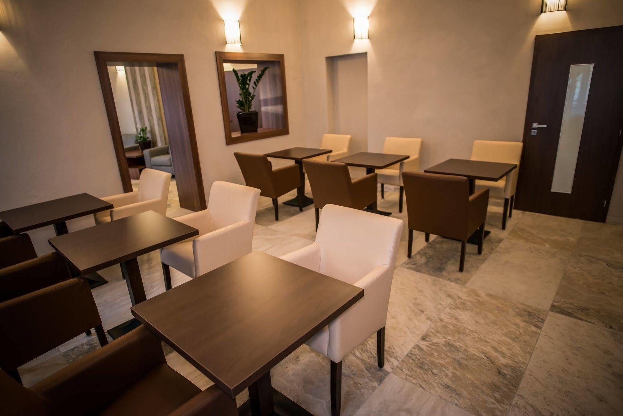 Hotel City Bell Praga Exterior foto